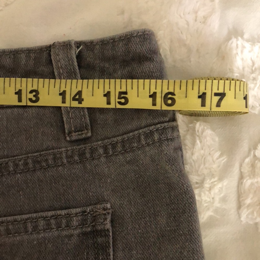 NWT High Rise Studded Grey Ripped Short - Picture 8 of 9